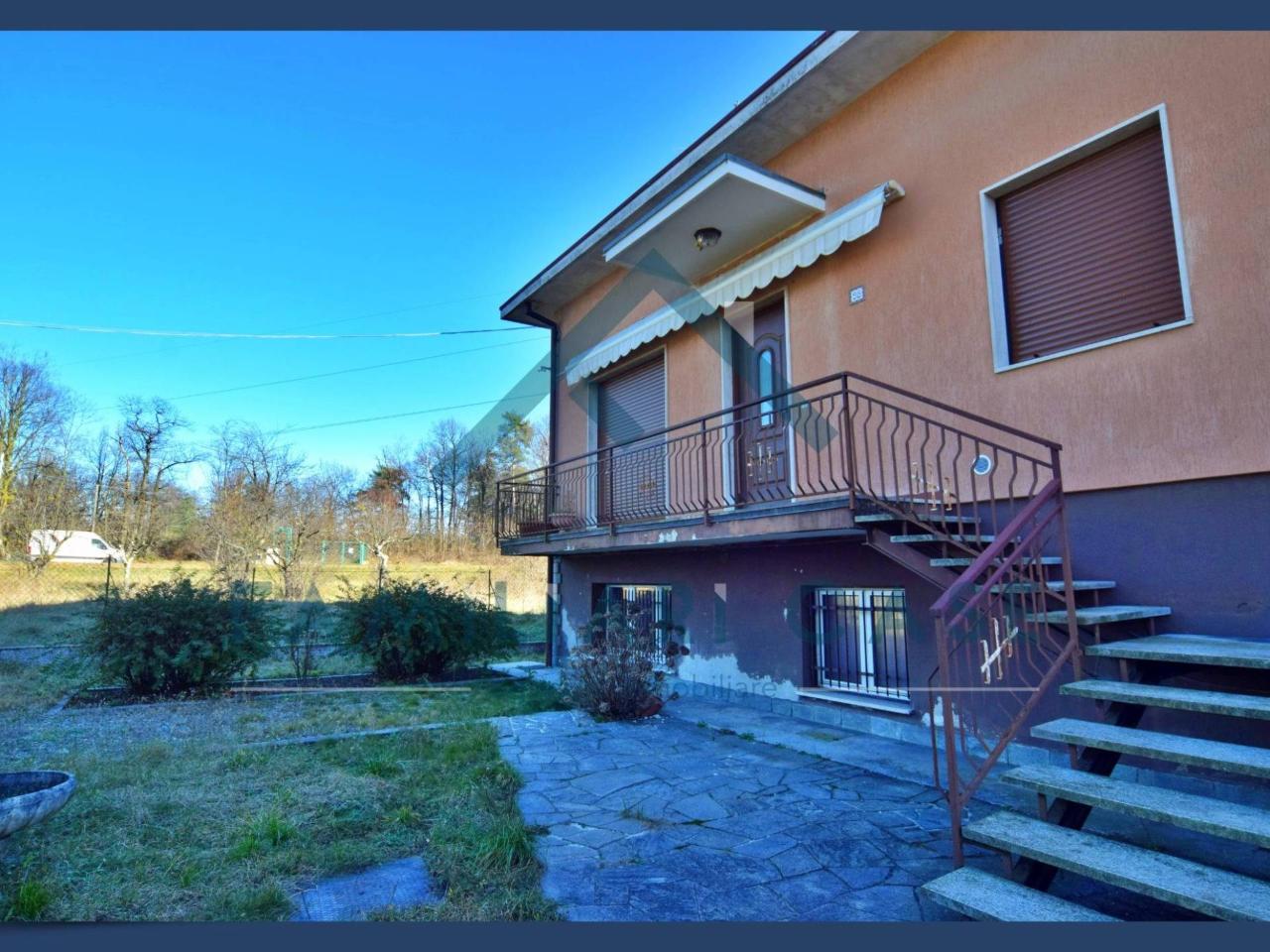 Villa in vendita a Morazzone