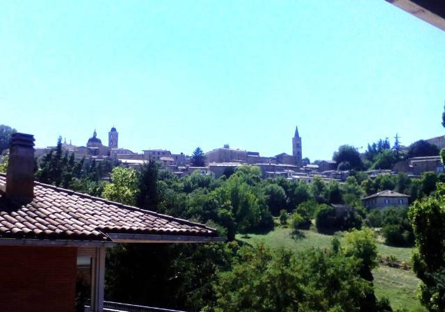 4-room flat in Via Cardinal Bessarione, Urbino - Photo 1