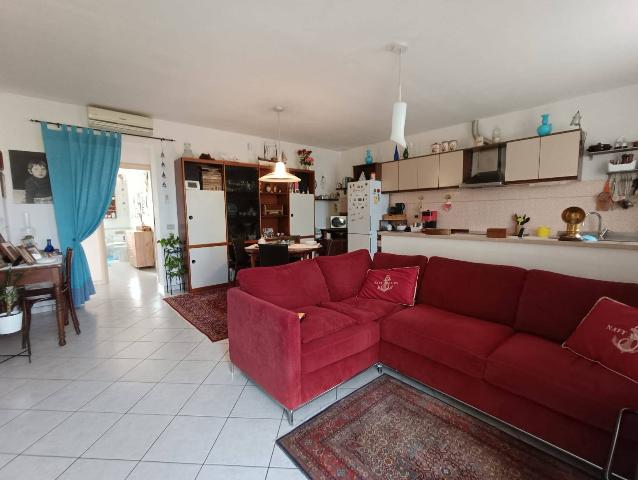 4-room flat in Via Monte Grappa, Monte Porzio - Photo 1