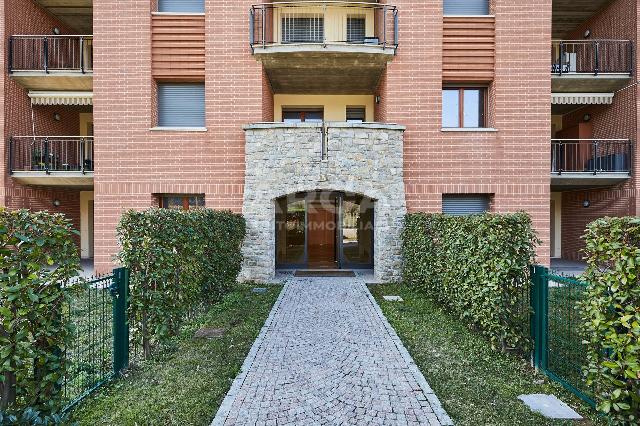 4-room flat in Via Carlo Alberto dalla Chiesa 18, Carnate - Photo 1