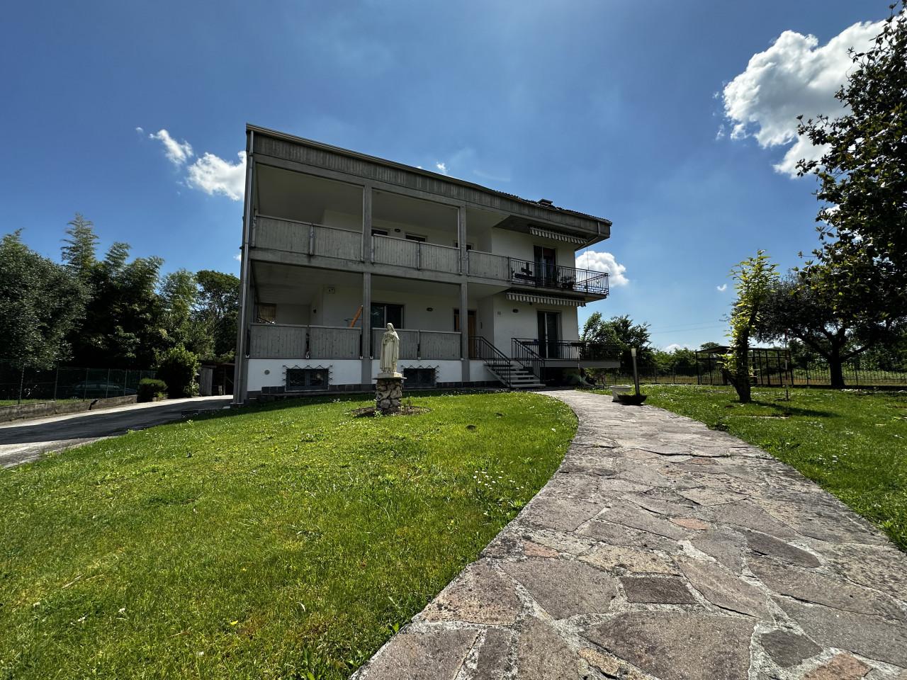 Villa in vendita a Castel D'Azzano