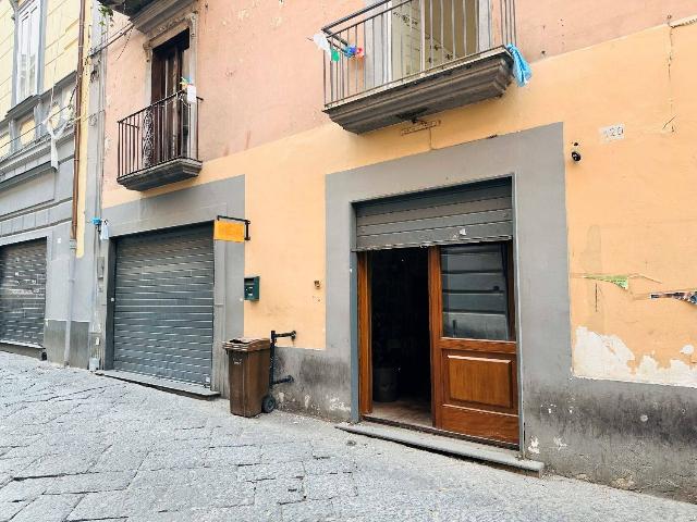 Negozio in Via Seggio, 120, Aversa - Foto 1