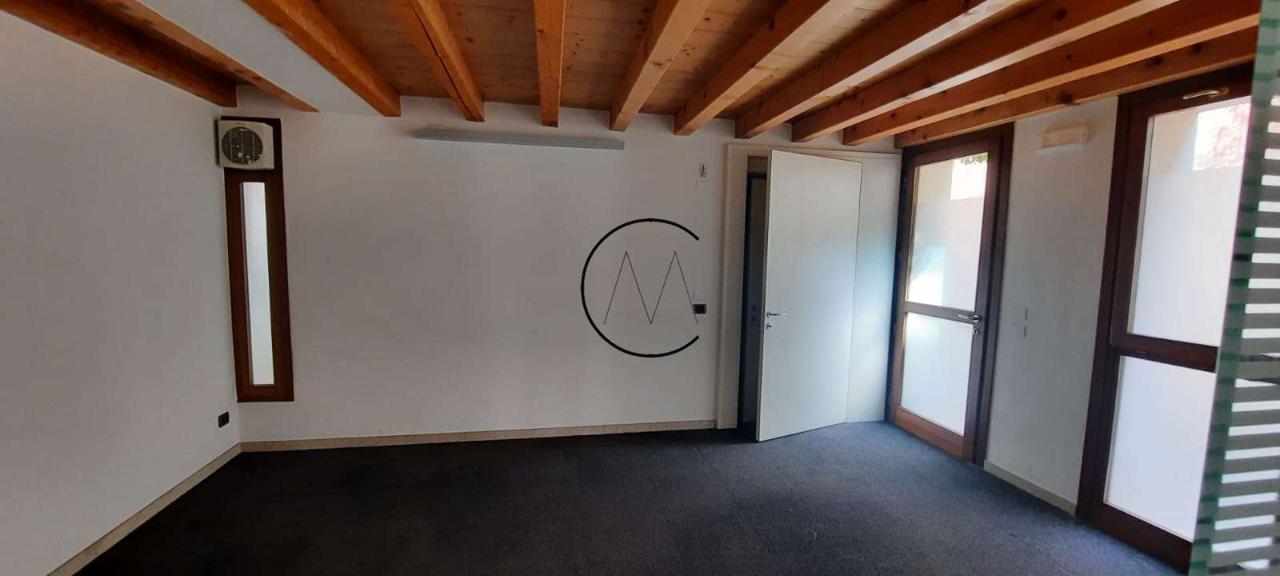 Negozio in , Treviso, {3} - Foto 2