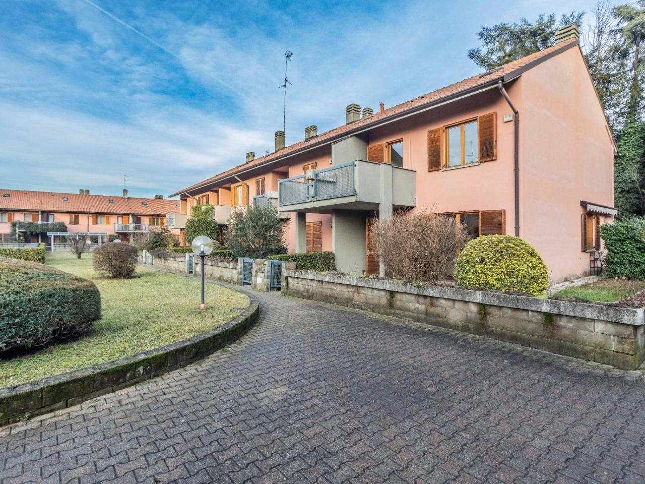Villa a schiera in vendita a Saronno