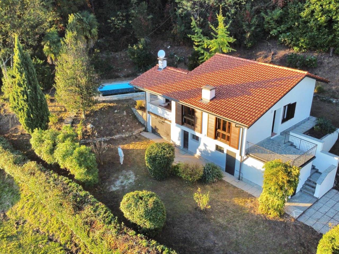 Villa in vendita a Luino