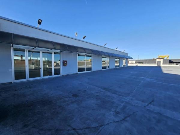 Ufficio in Viale Milano, Gallarate, {3} - Foto 1