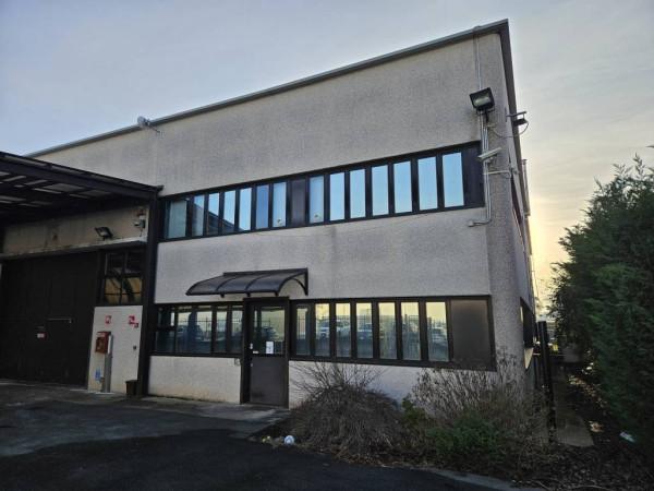 Capannone in , Gallarate, {3} - Foto 2