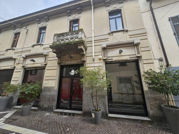 Negozio in Via San Giovanni Bosco, Gallarate, {3} - Foto 2
