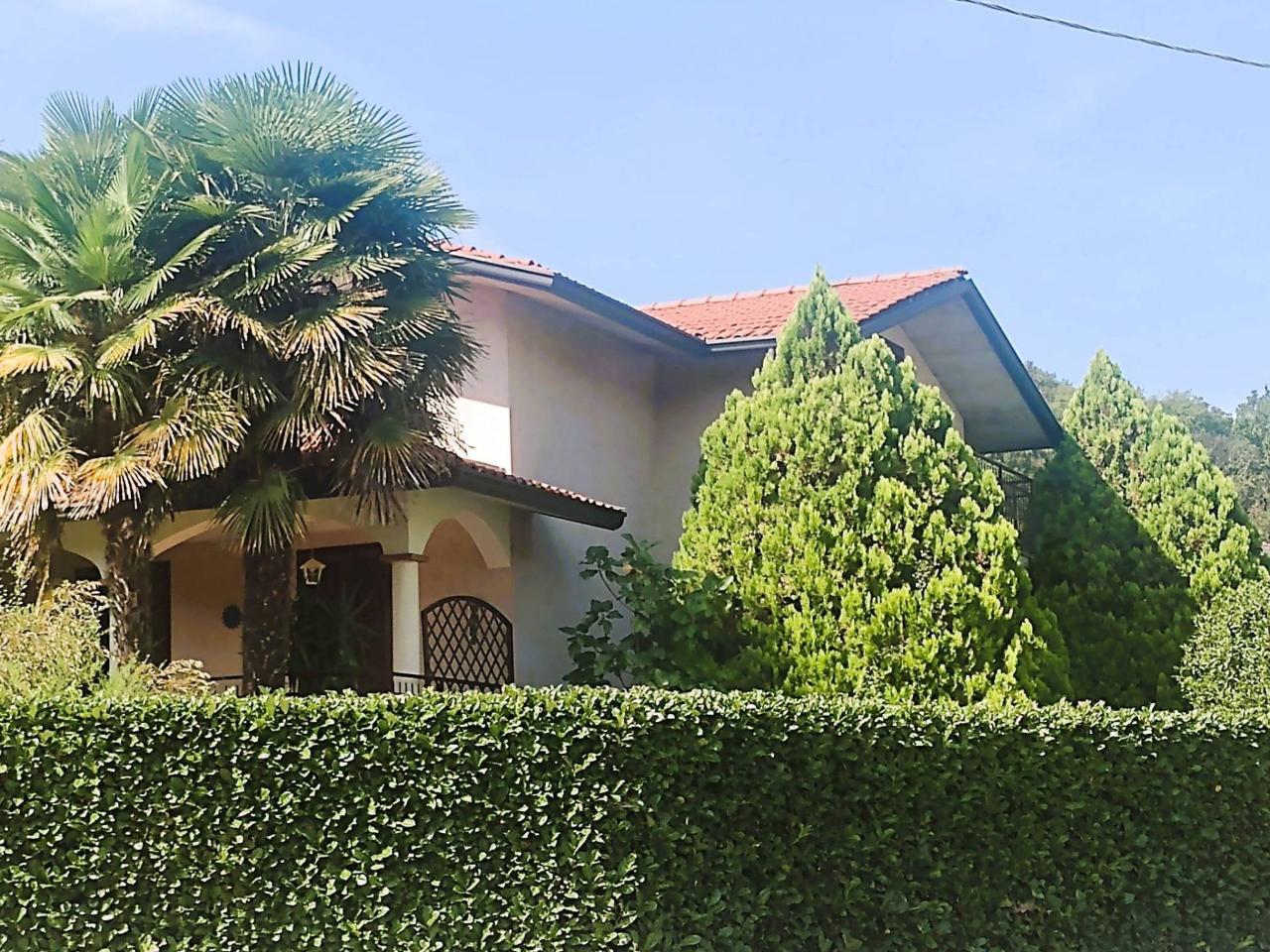Villa in vendita a Besozzo