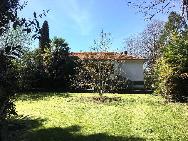 Villa in Via Giosuè Carducci, Besozzo - Foto 1