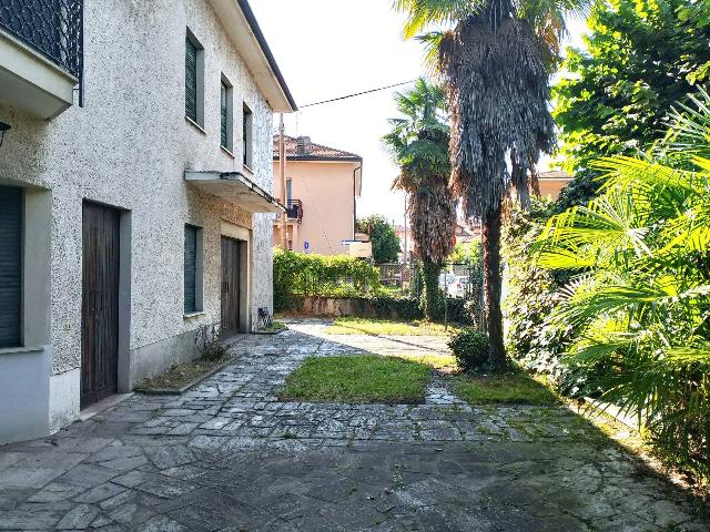 Villa in Via Michelino da Besozzo 13, Besozzo - Foto 1