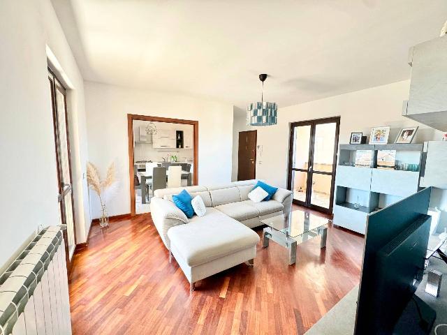 4-room flat in Via Romaniello, Trentola-Ducenta - Photo 1