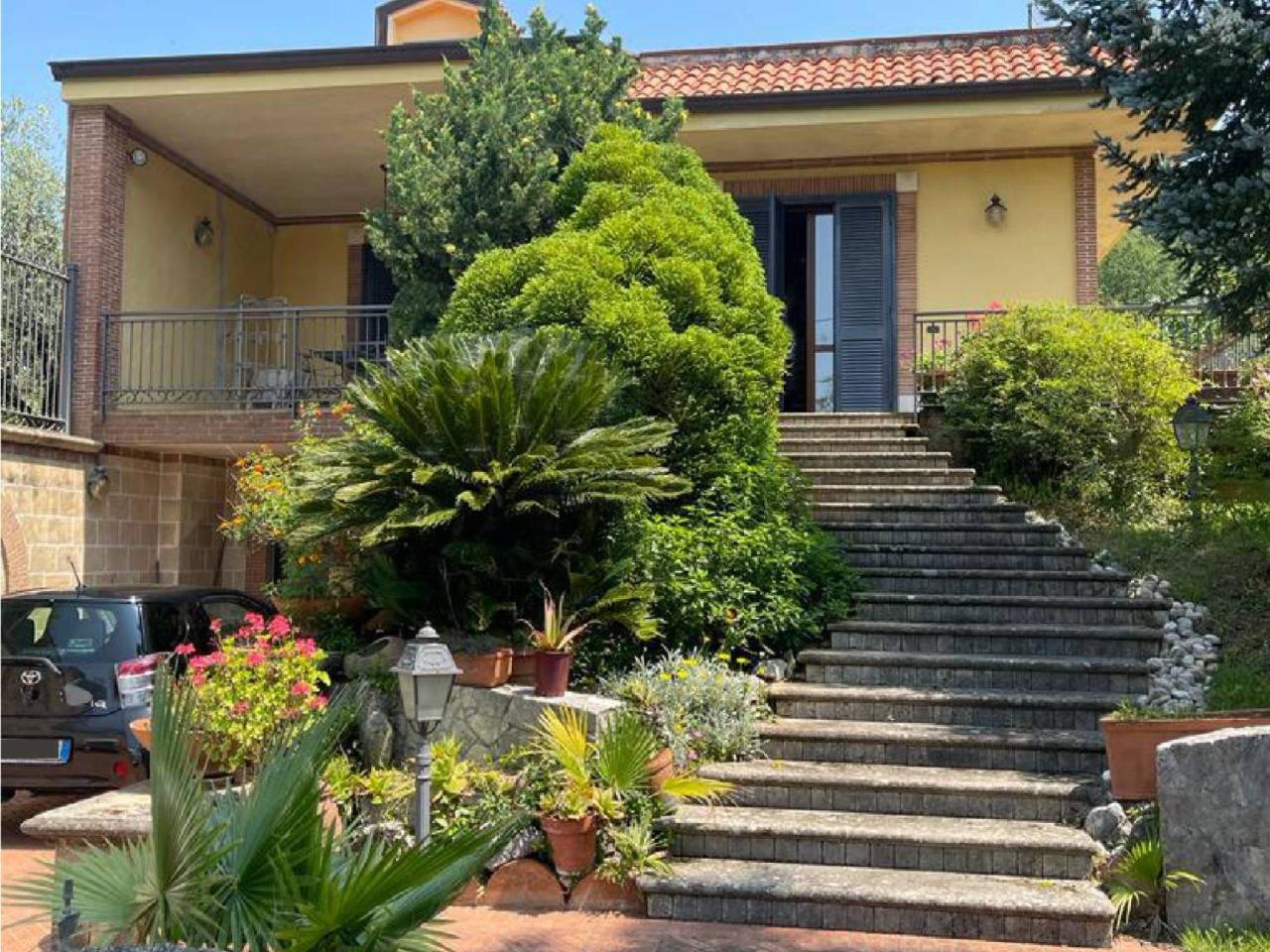 Villa in vendita a Castel Morrone