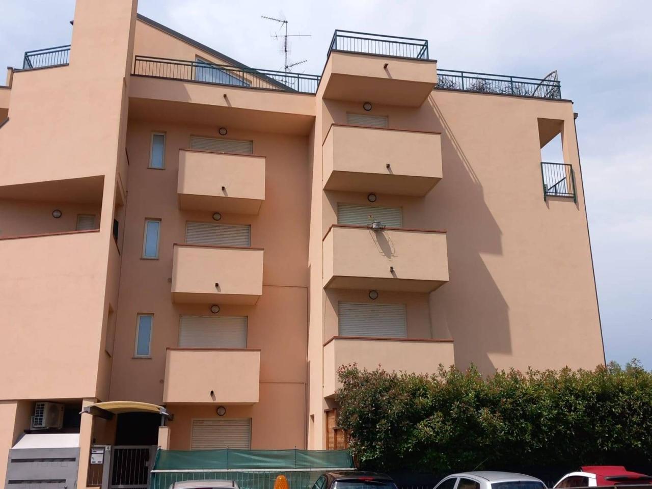 Appartamento in affitto a Cardano Al Campo