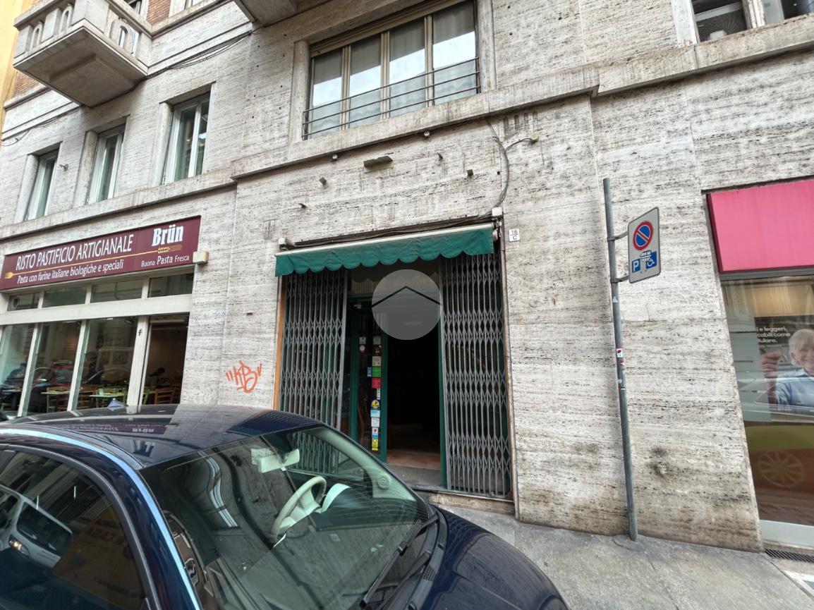 Negozio in Via Santa Teresa 16, Torino, {3} - Foto 1