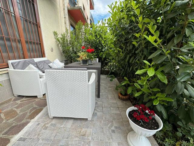 4-room flat in Via Monte Grappa 102, Calusco d'Adda - Photo 1