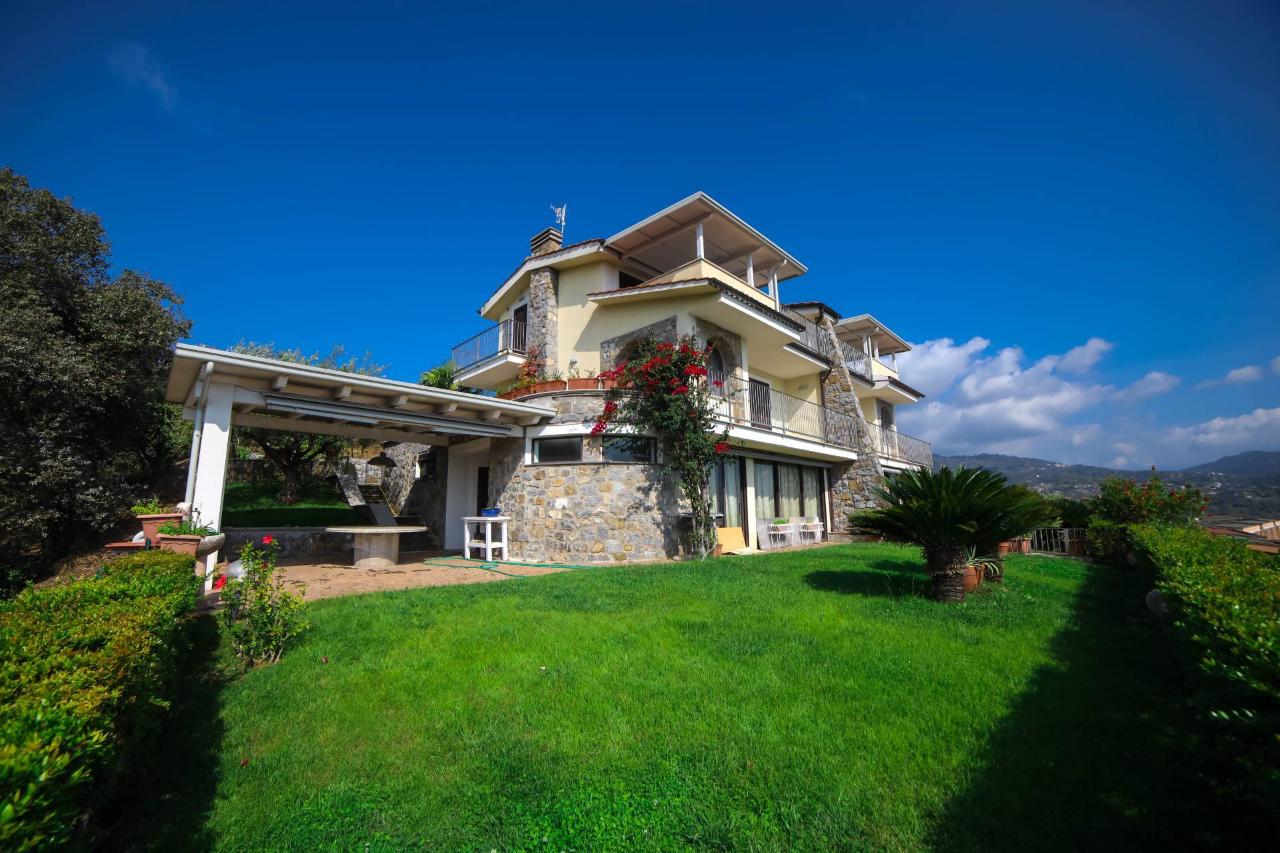 Villa in vendita a Santa Marina