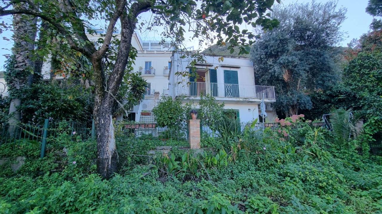 Villa in vendita a Castellammare Di Stabia