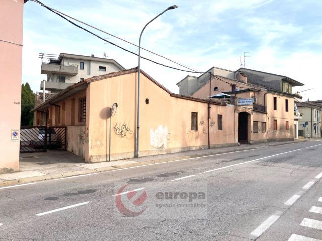 Detached house in {3}, Viale Trento - Photo 1