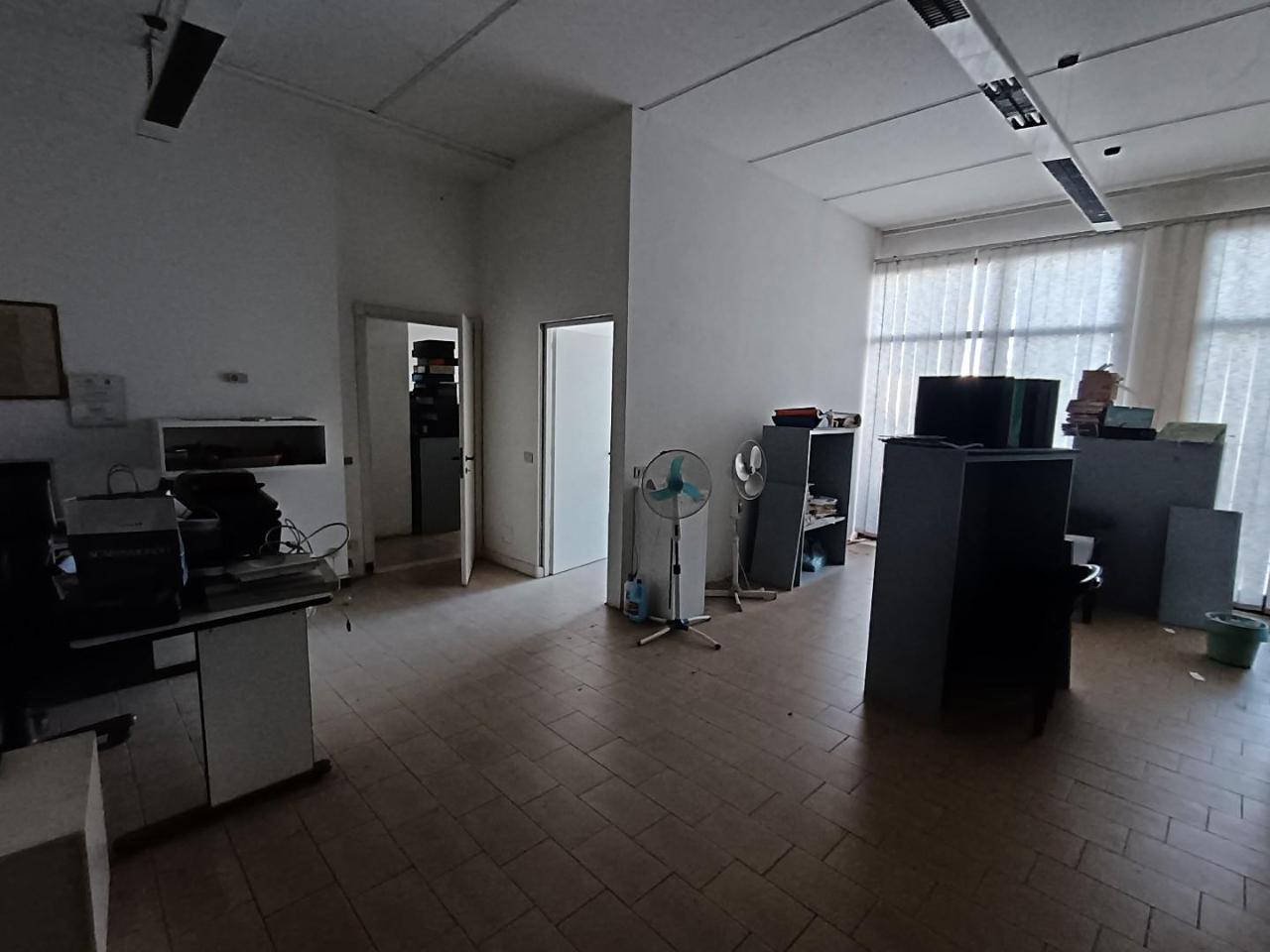 Ufficio in Ieraccini 53036, Poggibonsi, {3} - Foto 2