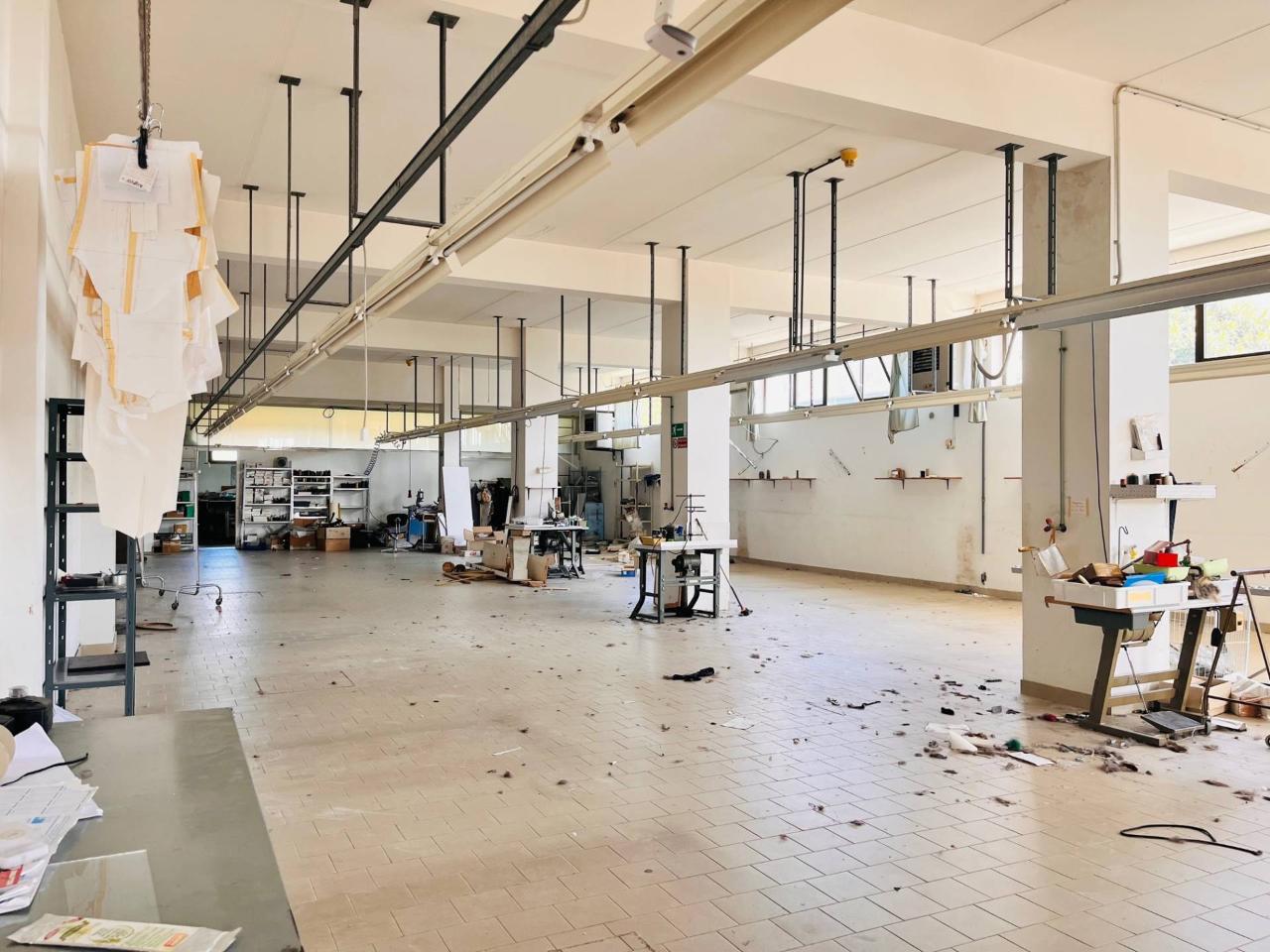 Laboratorio in Via dell'Artigianato, Monte San Vito, {3} - Foto 2