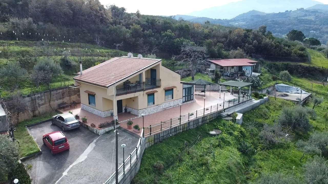 Villa unifamiliare in vendita a Cefalu'