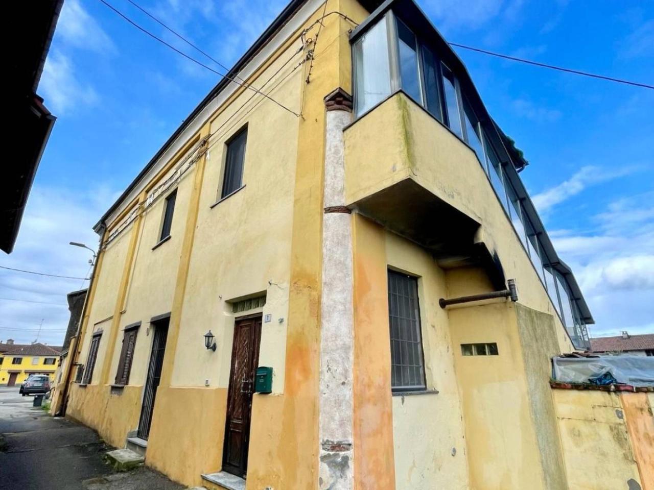 Villa in vendita a Pezzana