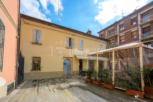 4-room flat in Piazza Fanti 13, Castel Bolognese - Photo 1