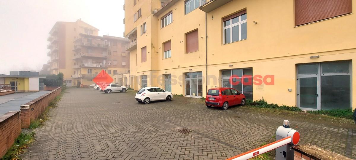 Ufficio in Via Baldassarre Peruzzi 67 a, Siena, {3} - Foto 1