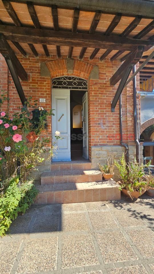 Palazzina commerciale in Palazzolo 18, Sinalunga, {3} - Foto 1
