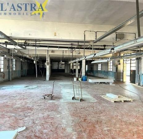 Laboratorio in Piazza Giuseppe Verdi, Carmignano, {3} - Foto 1