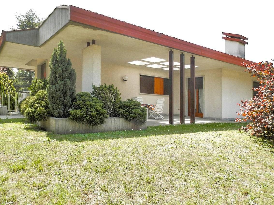 Villa in vendita a Magnago