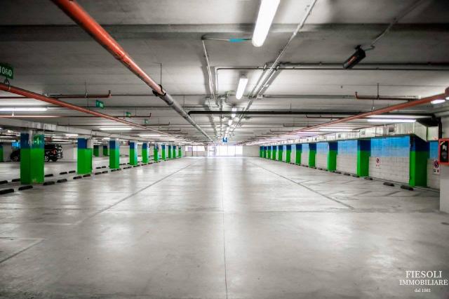 Autoparkplatz in Piazza della Stazione, Firenze - Foto 1