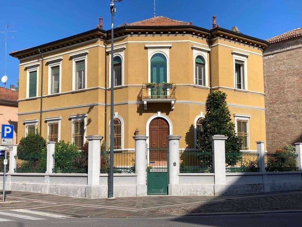 Villa in vendita a Mantova