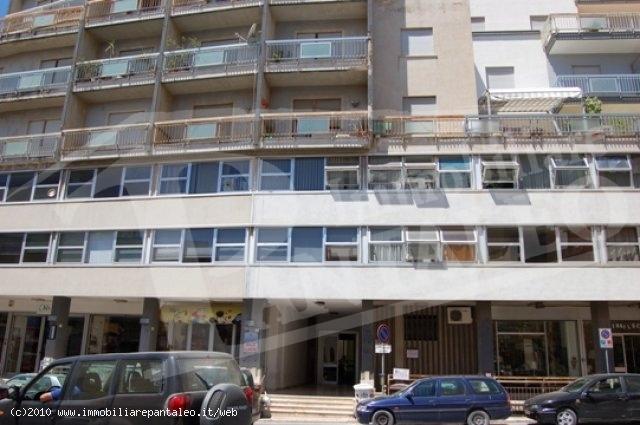 Esercizio commerciale in 
Via Amendola									, 
Marsala									, Marsala, {3} - Foto 1