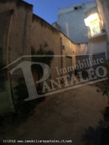 Esercizio commerciale in 
Via Magenta									, 
Marsala									, Marsala, {3} - Foto 1