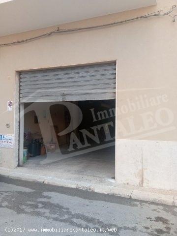 Esercizio commerciale in 
Vicolo Cairoli									, 
Marsala									, Marsala, {3} - Foto 1