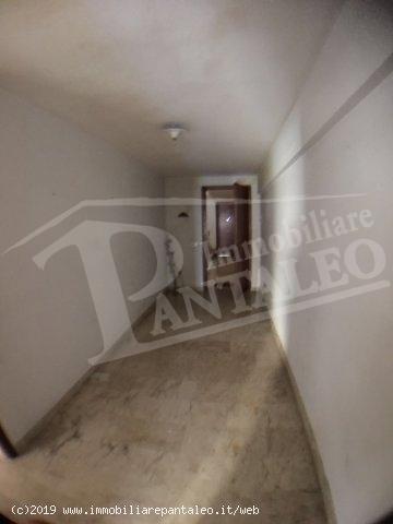Esercizio commerciale in 
Via dei Mille									, 
Marsala									, Marsala, {3} - Foto 1