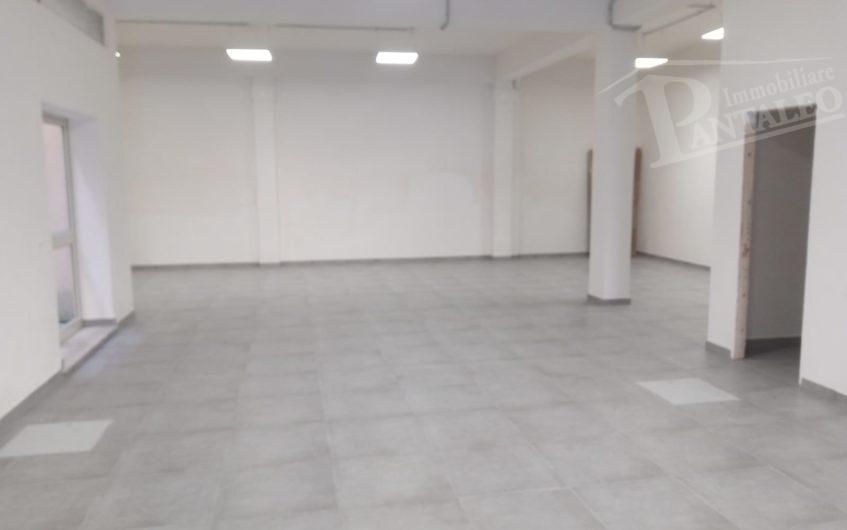 Esercizio commerciale in 
Via Cairoli									, 
Marsala									, Marsala, {3} - Foto 1