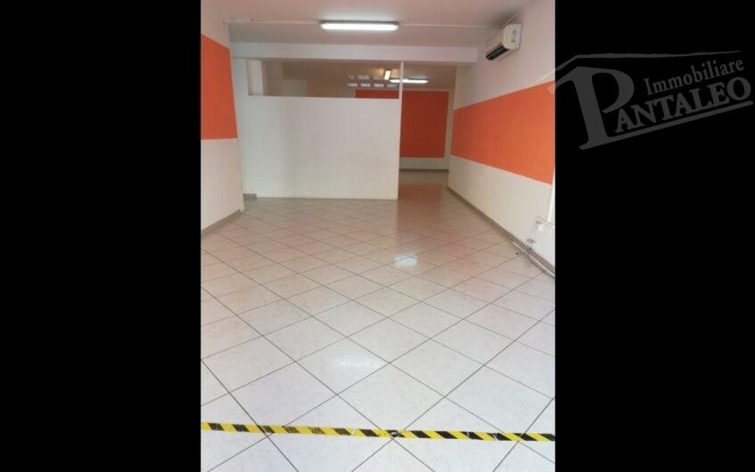 Esercizio commerciale in 
Cso Calatafimi									, 
Marsala									, Marsala, {3} - Foto 2