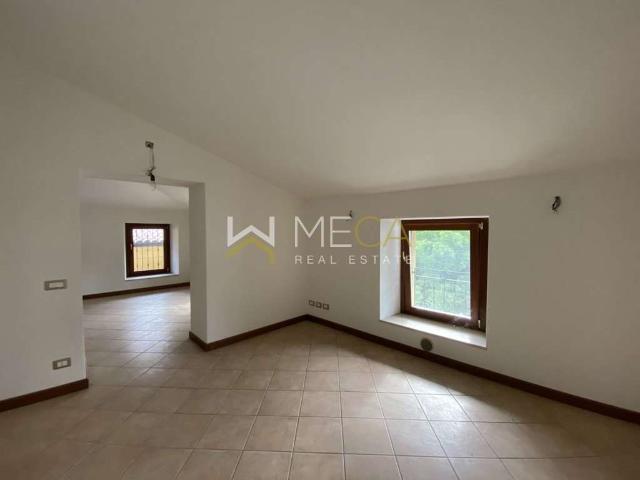 3-room flat in Via del Pozzo, San Felice del Benaco - Photo 1