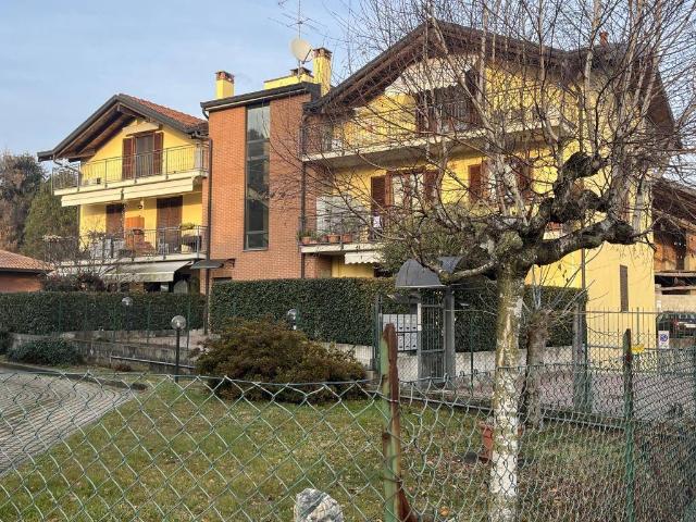 2-room flat in Via della Guardia 8, Sesto Calende - Photo 1