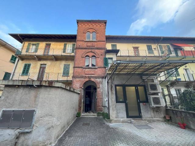 Dreizimmerwohnung in Via Roma, Varano Borghi - Foto 1