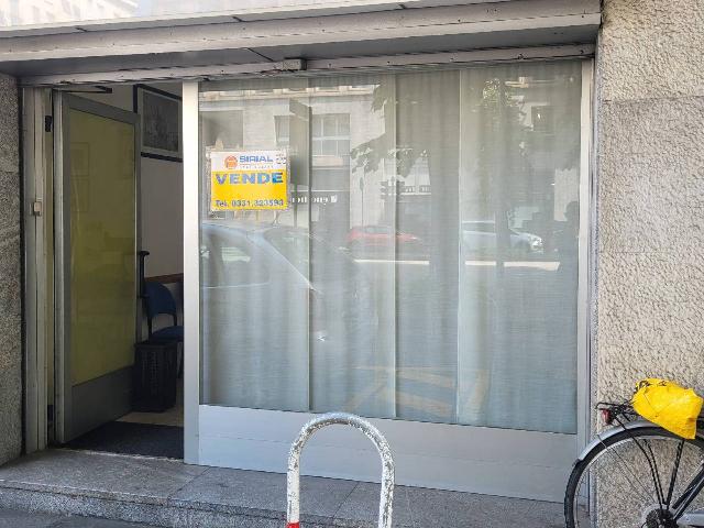 Geschäft in {3}, Viale Luigi Cadorna 1 - Foto 1