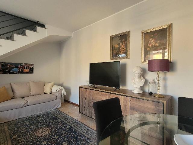 3-room flat in Via Pietro Mascagni 1, Vergiate - Photo 1