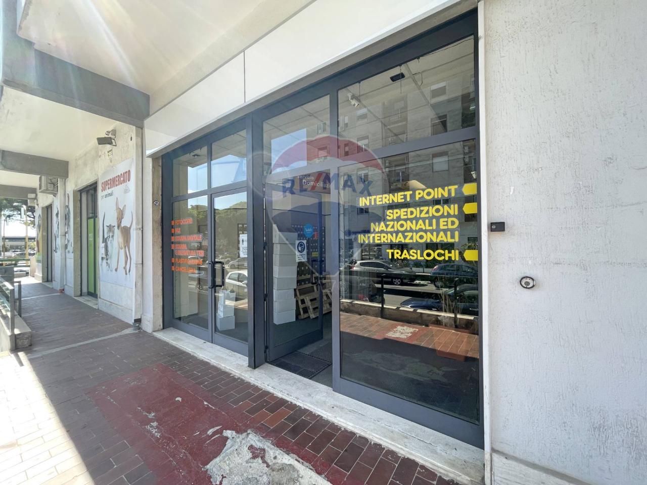Esercizio commerciale in Via Goito, Brindisi - Foto 1