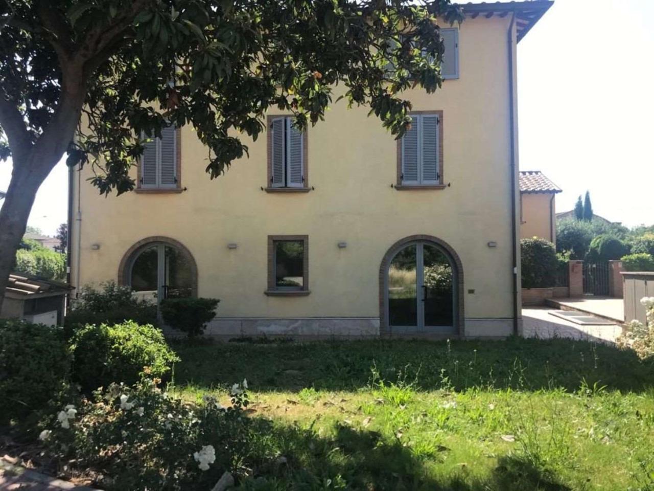 Negozio in Bastiola, Bastia Umbra, {3} - Foto 1