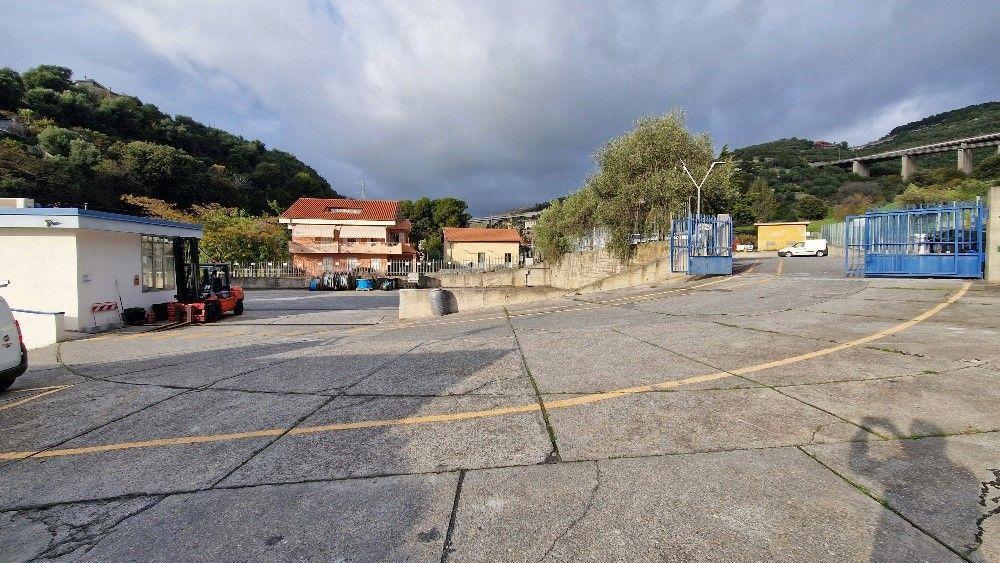 Capannone in Via del Parco 2, Imperia, {3} - Foto 1
