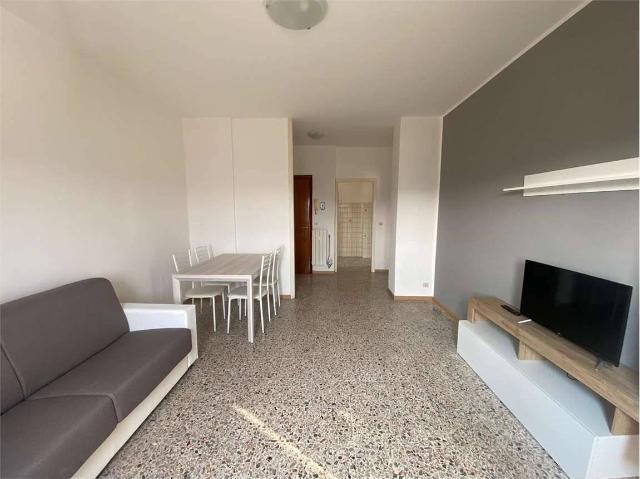 2-room flat in Via Monterosa , Castelletto sopra Ticino - Photo 1