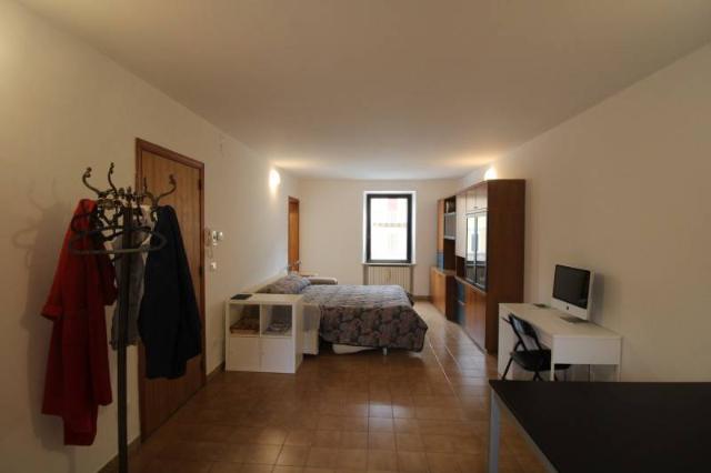 One-room flat in {3}, Via Cesare Battisti 2 - Photo 1